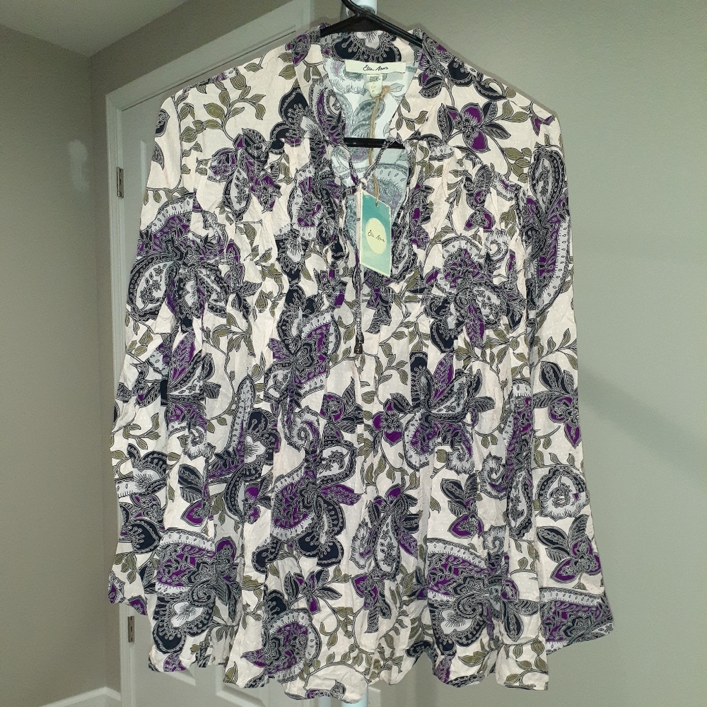 #59 NWT Women's Ella Moon Blouse
